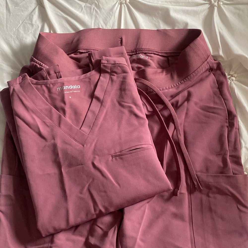 Mandala scrub set, small top, medium bottom